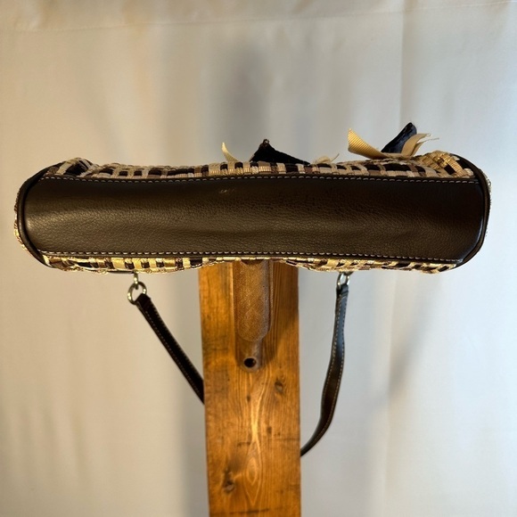 The SAK Brown Tan Basket Weave Clasp Rhinestones Bows Chic Evening Shoulder Bag - Picture 8 of 11